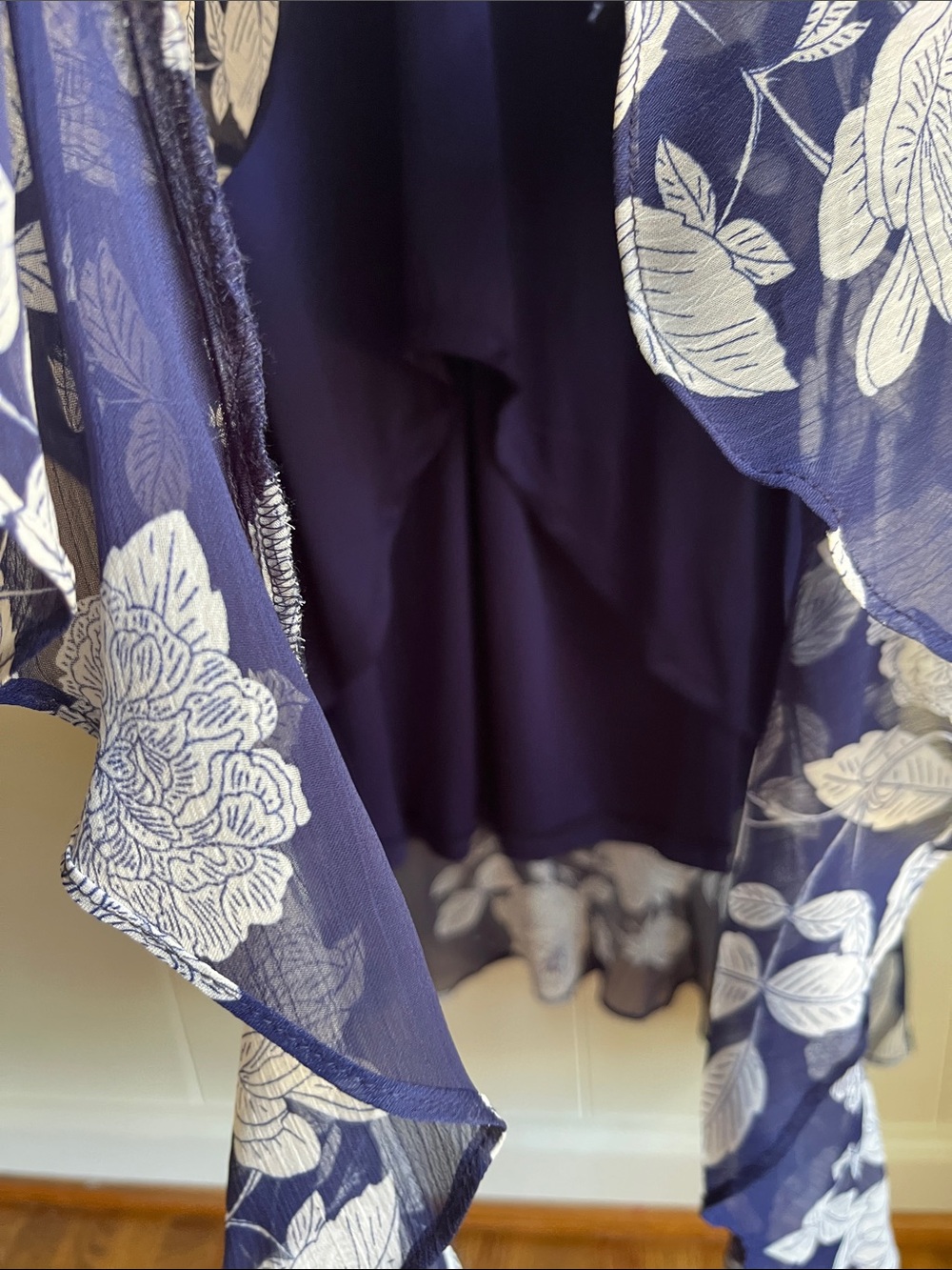 London Times Navy Floral Maxi Hi Low V-neck Beach Dress with Ruffles Sz 10 - Picture 9 of 12